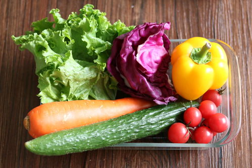 自制蔬菜沙拉,低脂健康,味道清爽,减肥瘦身的好选择